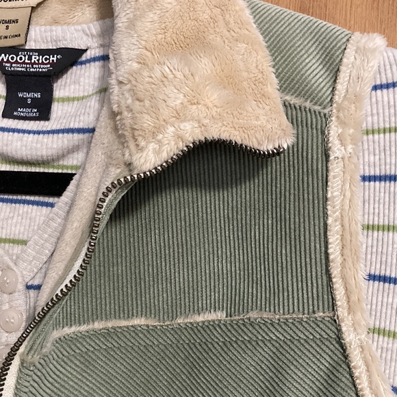 Woolrich - Ladies two-for-one: Corduroy Vest w/Matching Shirt - Picture 4 of 11